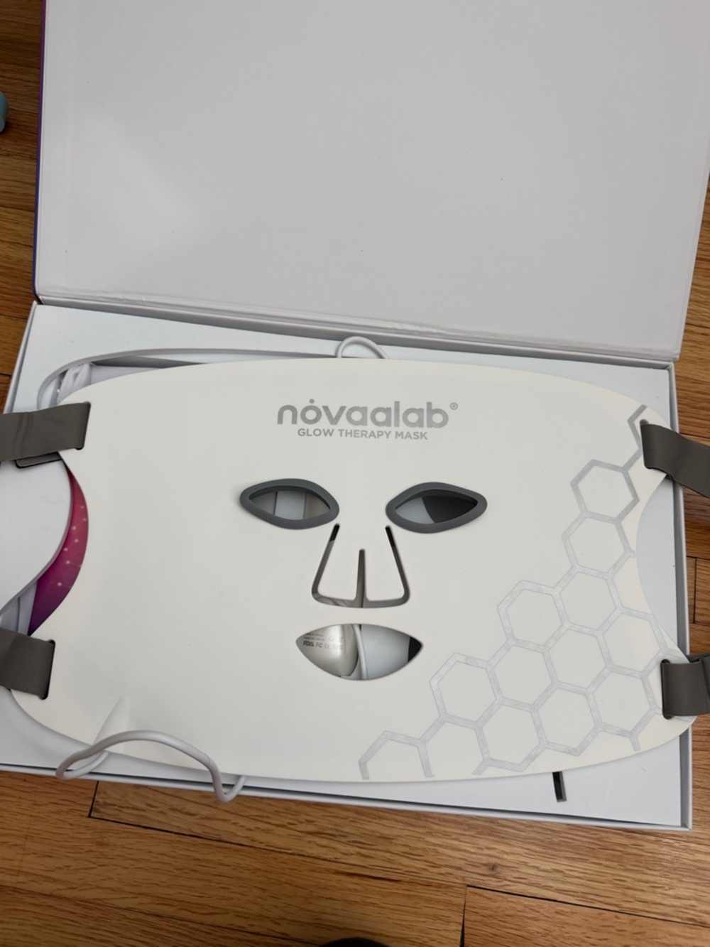 Novaalab Glow Therapy LED Face Mask - White